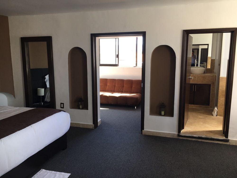 Kuku Ruku Hotel เกเรตาโร ภายนอก รูปภาพ